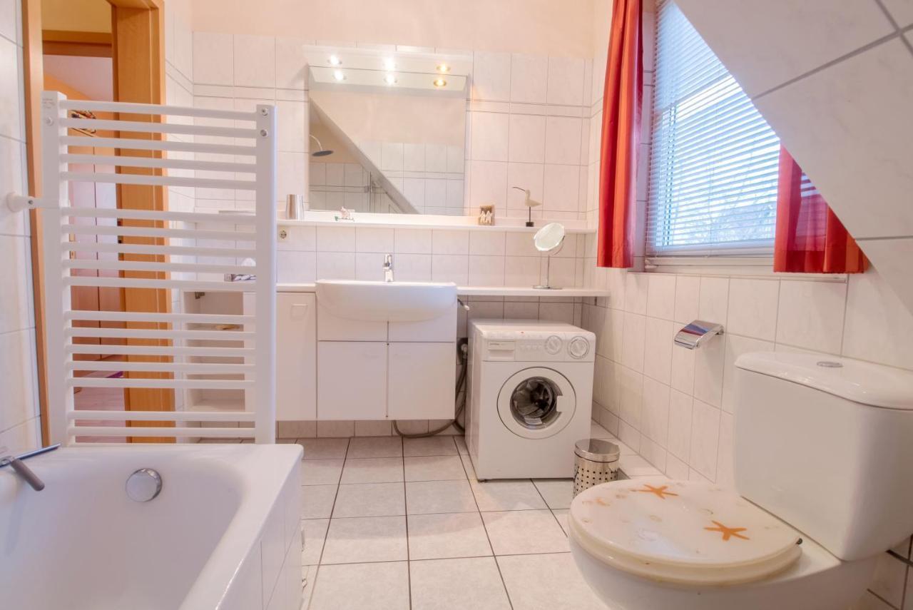 Zur Hanse Wohnung 1 3 - Lingnau Ostseeheilbad Ostseeheilbad Zingst Exterior foto